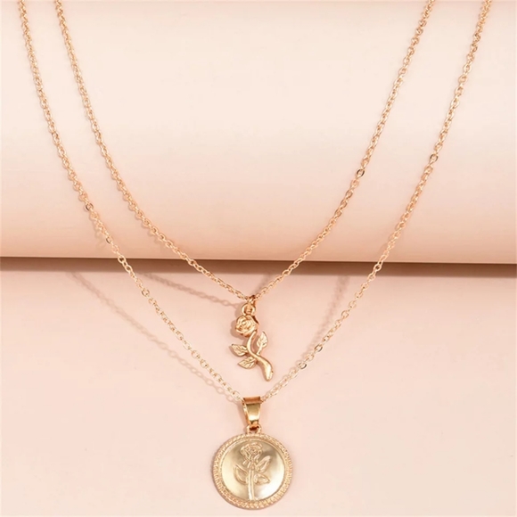 🍒 Double ROSE Necklace - Picture 2 of 7